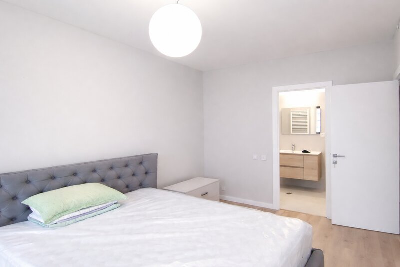 Regie, Grozavesti, 2 camere spatios, 76 mp, terasa, prima inchiriere, parcare